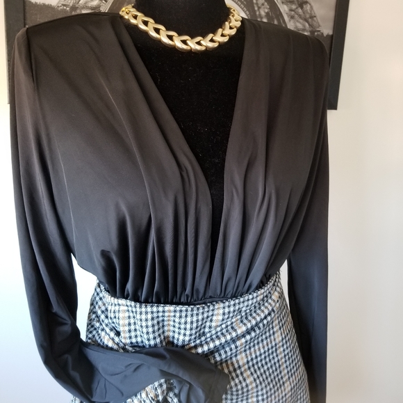 Deep V bodysuit - Picture 4 of 4